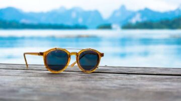 A importância dos óculos de sol no verão